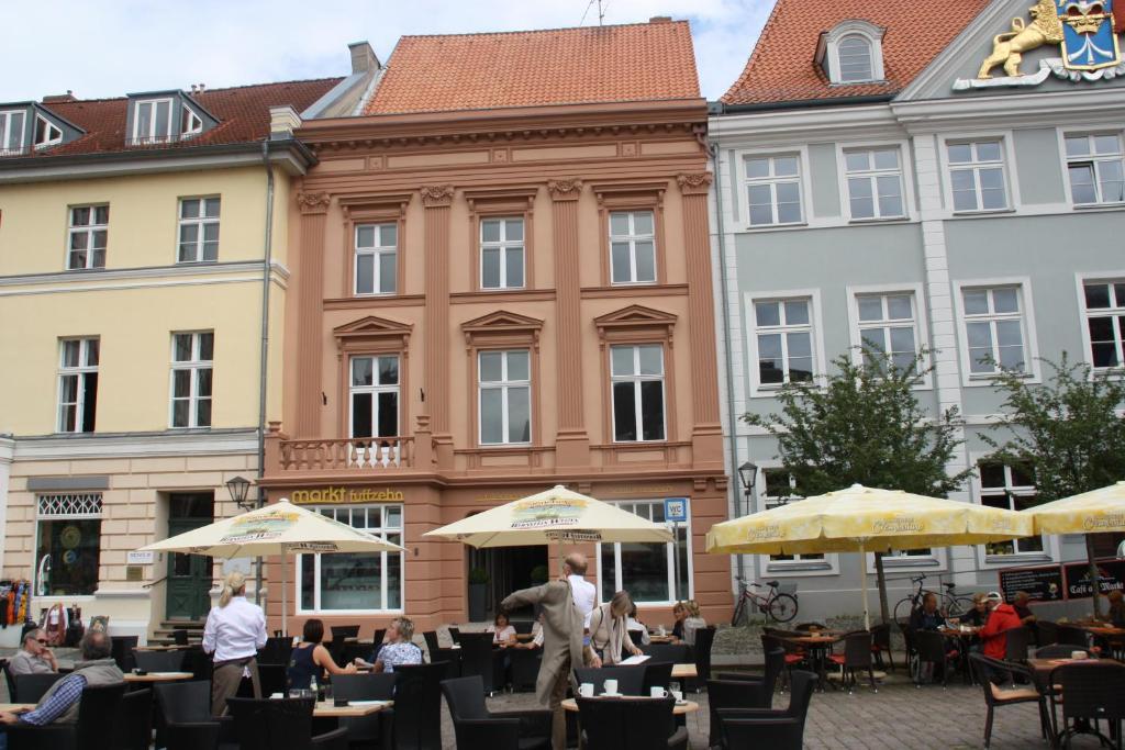Aparthotel Markt Fuffzehn Stralsund Exterior foto